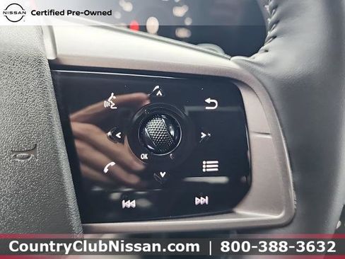 Certified 2025 Nissan Murano SV image 18