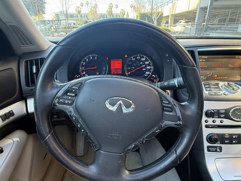 Used 2009 INFINITI G37 Journey w/ Premium Pkg image 24