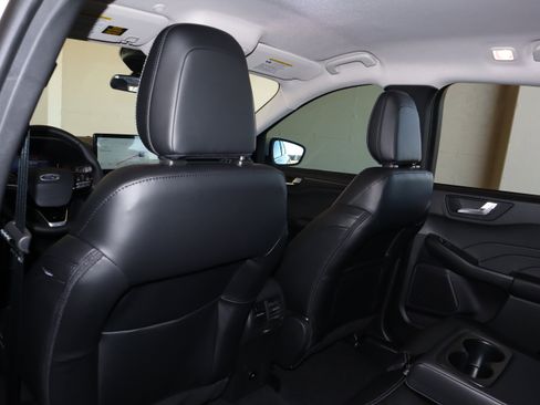 New 2026 Ford Escape SE FWD image 33