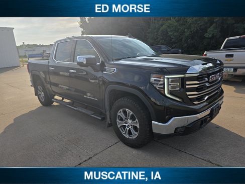 Used 2024 GMC Sierra 1500 SLT AWD/4WD image 3