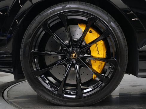 Used 2023 Lamborghini Urus S AWD/4WD image 10
