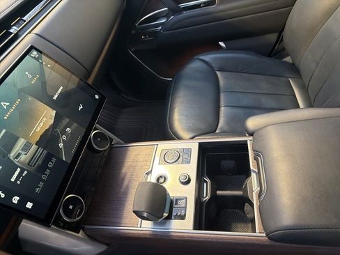 Used 2023 Land Rover Range Rover SE image 17