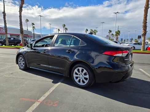 Certified 2025 Toyota Corolla LE image 5