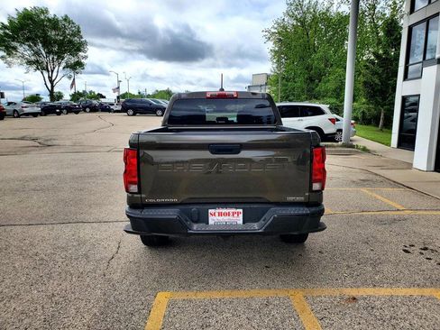 Used 2024 Chevrolet Colorado W/T RWD image 6