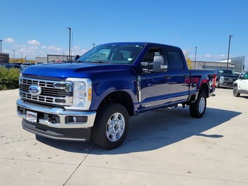 New 2026 Ford F250 XLT image 4