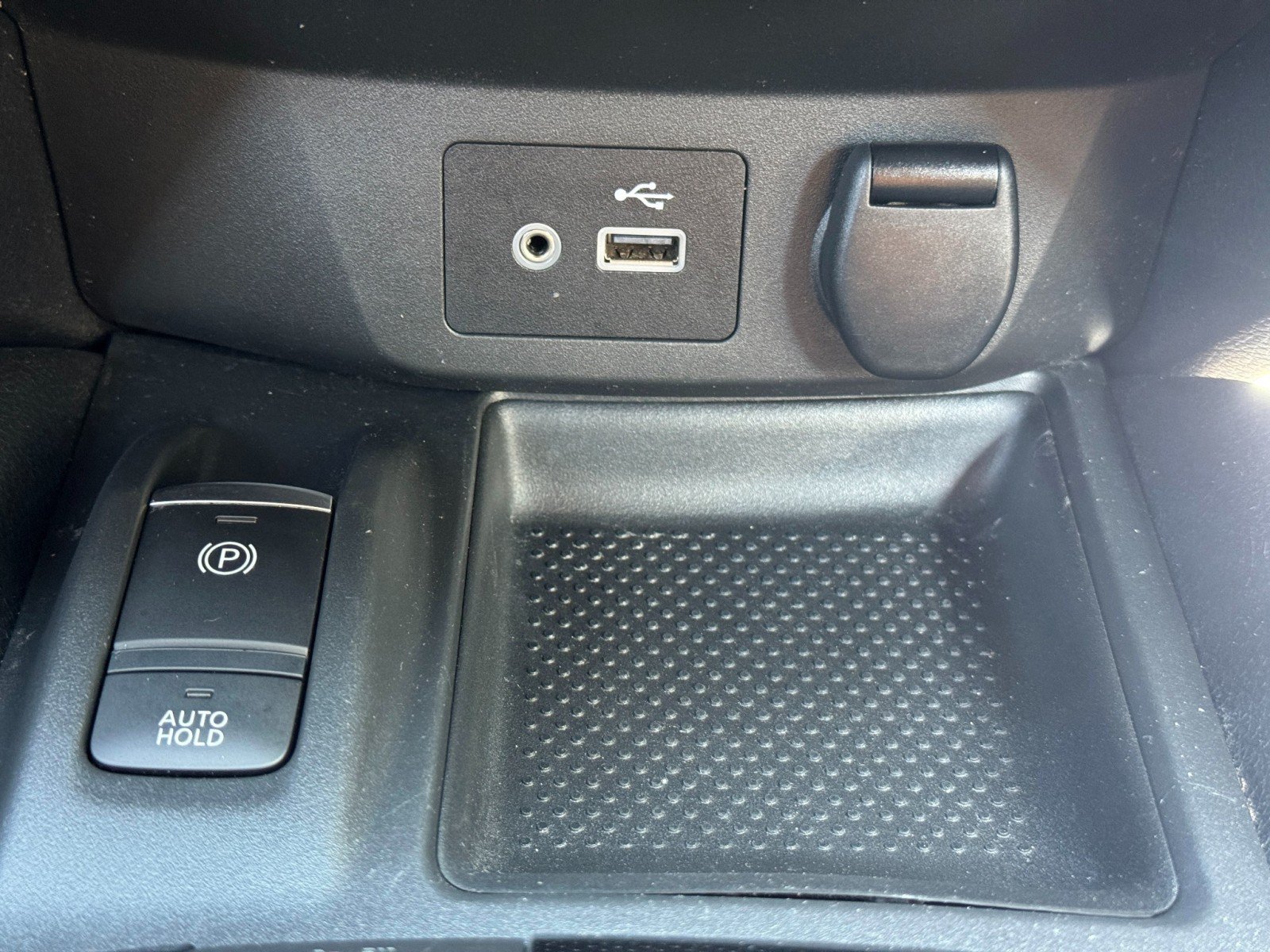 Used 2019 Nissan Rogue SV w/ Premium Package AWD/4WD image 27