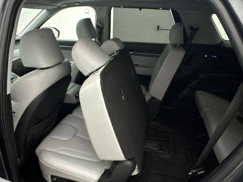 Used 2022 Hyundai Palisade SEL w/ 8P Bench Seat Package AWD/4WD image 49