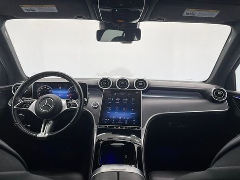 Used 2023 Mercedes-Benz GLC 300 image 6