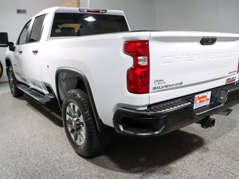 Used 2025 Chevrolet Silverado 2500 Custom w/ Custom Value Package AWD/4WD image 9