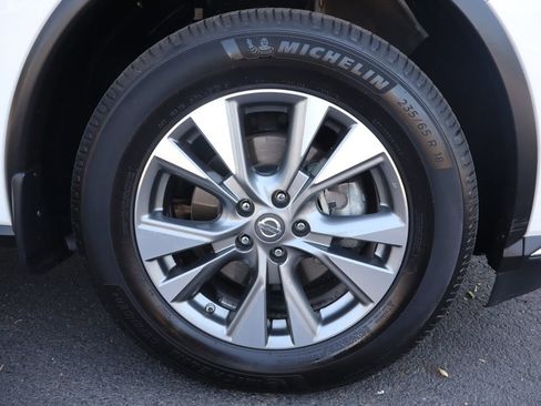 Used 2015 Nissan Murano SV w/ Premium Package AWD/4WD image 45
