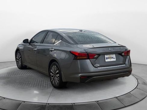 Used 2023 Nissan Altima 2.5 SV FWD image 5