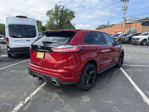 Certified 2024 Ford Edge ST w/ Equipment Group 401A AWD/4WD image 6