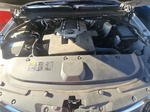 Used 2016 Cadillac Escalade Luxury image 18