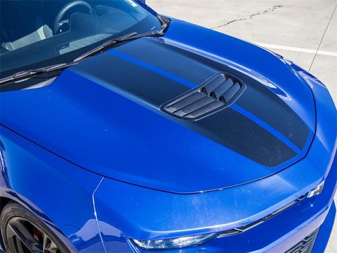 Used 2020 Chevrolet Camaro SS image 8