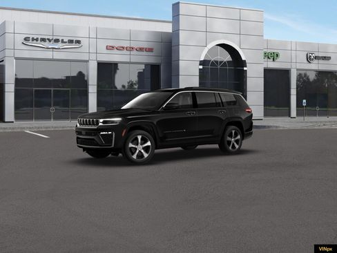 New 2026 Jeep Grand Cherokee L Limited RWD image 2