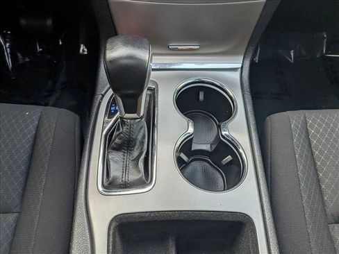 Used 2021 Jeep Grand Cherokee Laredo image 18