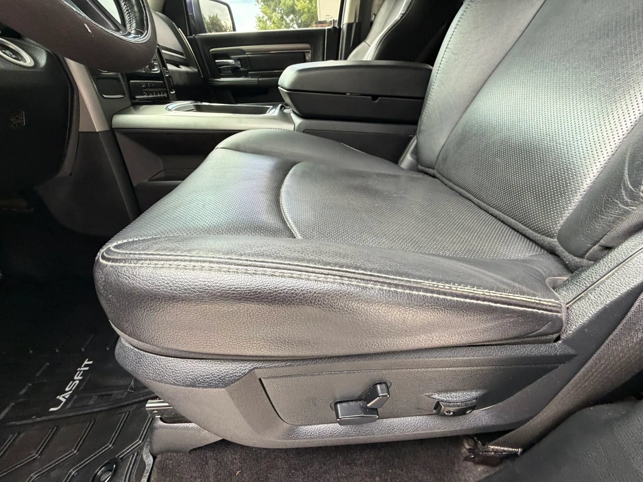 Used 2016 RAM 1500 Sport w/ Convenience Group RWD image 10