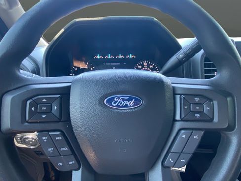 Used 2018 Ford F150 XL w/ Equipment Group 101A Mid AWD/4WD image 16