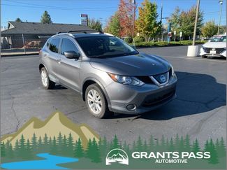 Used 2019 Nissan Rogue Sport SV image 1