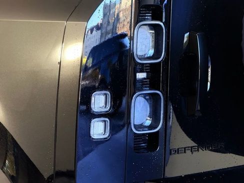 New 2025 Land Rover Defender 110 V8 image 16