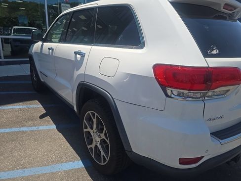 Used 2019 Jeep Grand Cherokee Limited w/ Luxury Group II AWD/4WD image 22