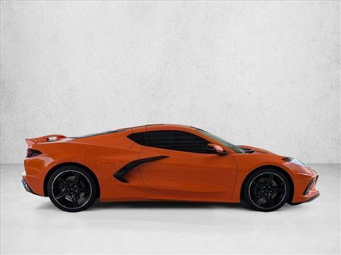 Used 2022 Chevrolet Corvette Stingray Premium Cpe w/ Z51 Performance Package RWD image 4