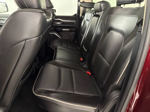 Used 2019 RAM 1500 Laramie AWD/4WD image 13