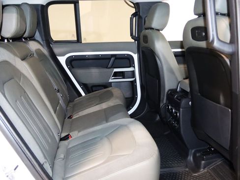 Used 2020 Land Rover Defender 110 SE AWD/4WD image 63