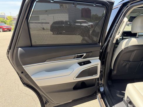 Used 2022 Kia Telluride SX w/ SX Prestige Package AWD/4WD image 22