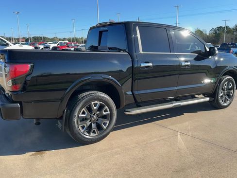 Used 2024 Nissan Titan Platinum Reserve w/ Moonroof Package AWD/4WD image 9