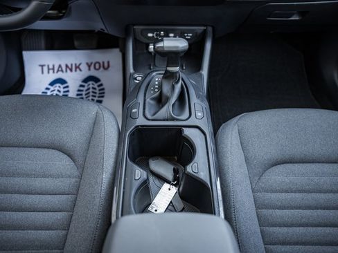 Used 2025 Kia K4 EX image 30