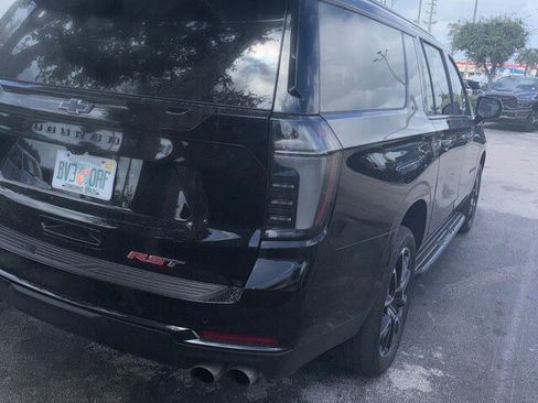 Used 2025 Chevrolet Suburban RST w/ Comfort Package image 6