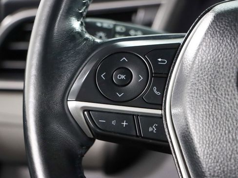 Used 2022 Toyota Camry XLE w/ Navigation Package image 13