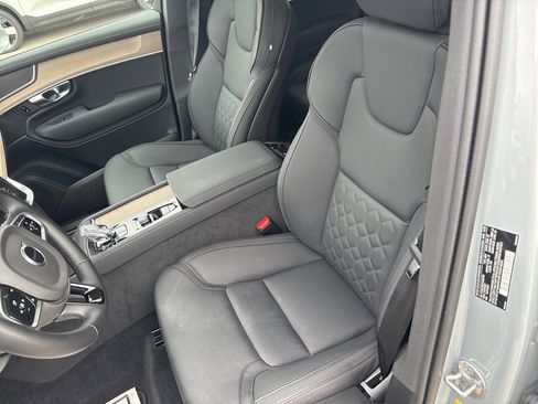 Certified 2025 Volvo XC90 B5 Plus image 20