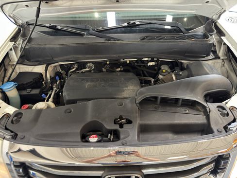 Used 2015 Honda Pilot Touring image 38