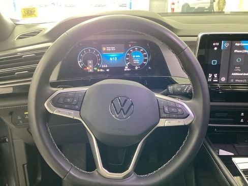 Used 2024 Volkswagen Atlas Cross Sport SE w/ Adventure Package image 7