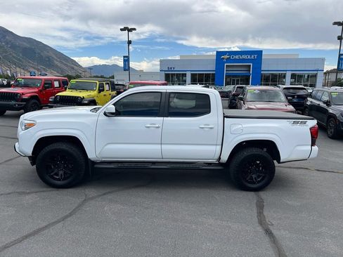 Used 2019 Toyota Tacoma SR w/ SR Convenience Package RWD image 13