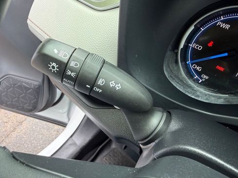 Certified 2023 Toyota RAV4 XLE Premium AWD/4WD image 30