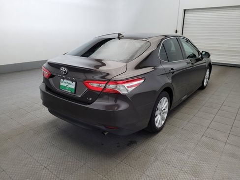 Used 2019 Toyota Camry LE image 9