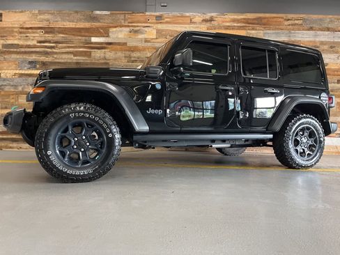 Used 2023 Jeep Wrangler Unlimited w/ Sun & Screen Package AWD/4WD image 21