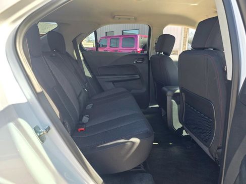 Used 2017 Chevrolet Equinox LT w/ Convenience Package image 23