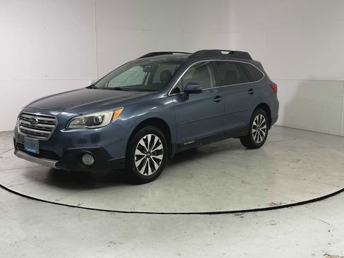 Used 2015 Subaru Outback 2.5i Limited AWD/4WD image 6