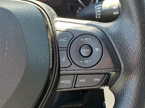 Used 2024 Toyota RAV4 LE FWD image 21