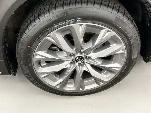 Used 2025 MAZDA CX-90 3.3 Turbo w/ Premium Plus Pkg image 11