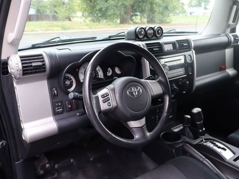 Used 2007 Toyota FJ Cruiser 4WD image 15