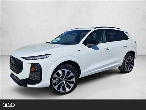 New 2026 Audi Q3 quattro 2.0T AWD/4WD image 1