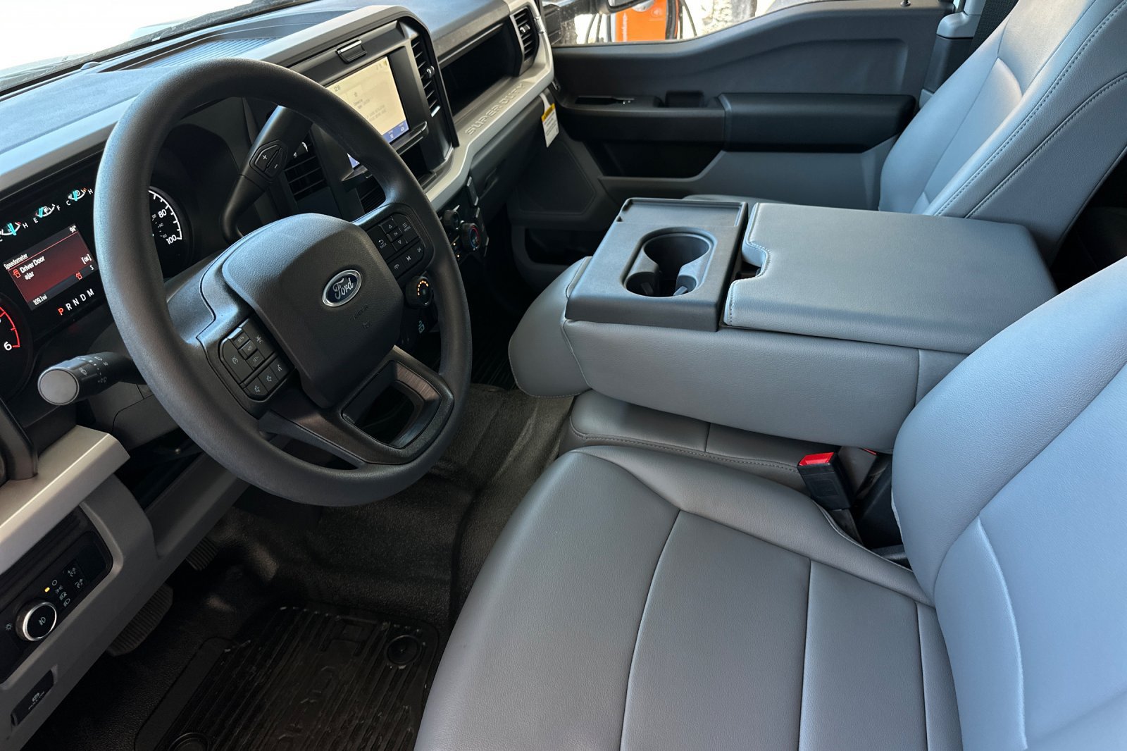 New 2026 Ford F350 XL w/ XL Chrome Package RWD image 9