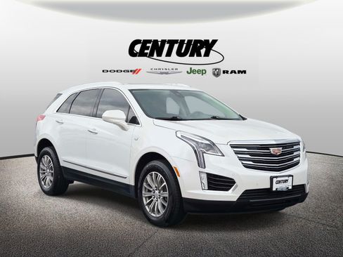 Used 2018 Cadillac XT5 Luxury w/ Driver Awareness Package AWD/4WD image 1