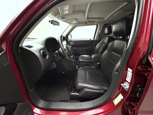 Used 2015 Jeep Patriot High Altitude image 10