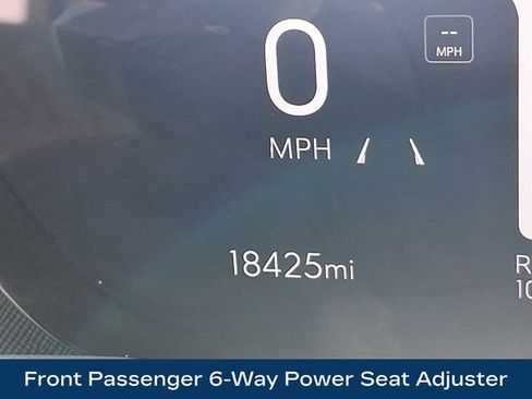 Used 2025 Buick Enclave Preferred image 6